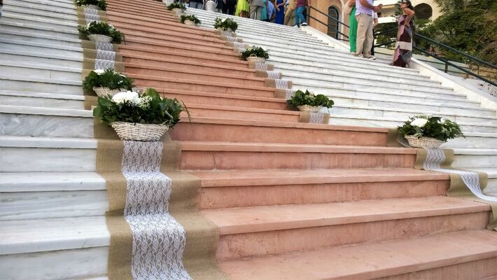 Γάμος. Στολισμός Εκκλησίας Με "Ορτανσίες"