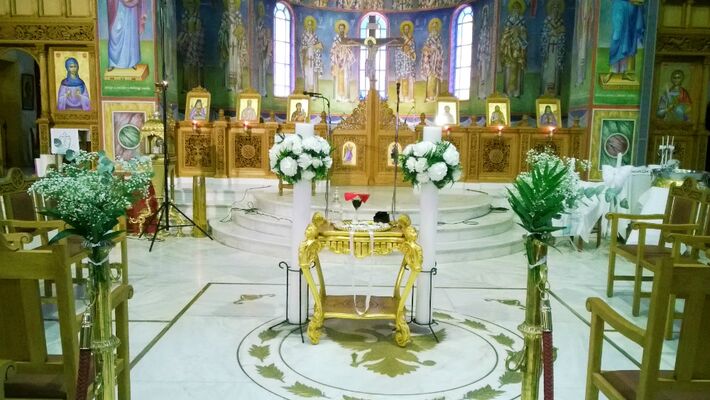 Γάμος. Στολισμός Εκκλησίας Με "Ορτανσίες"