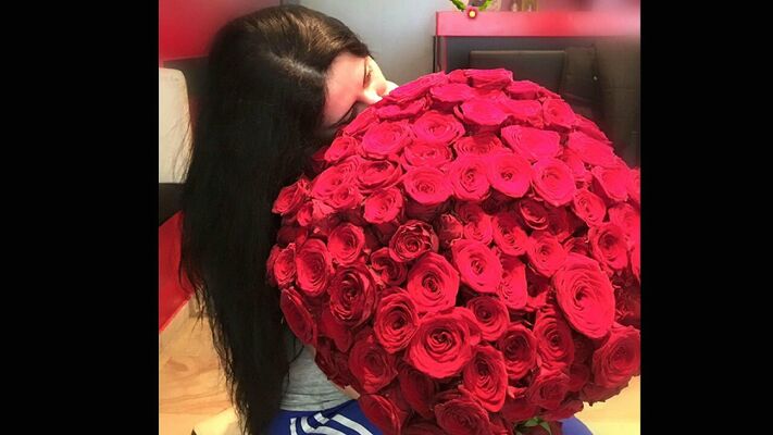 "Κόκκινα Τριαντάφυλλα" !!! (200) τεμ.  Μπουκέτο Extra Special !!!