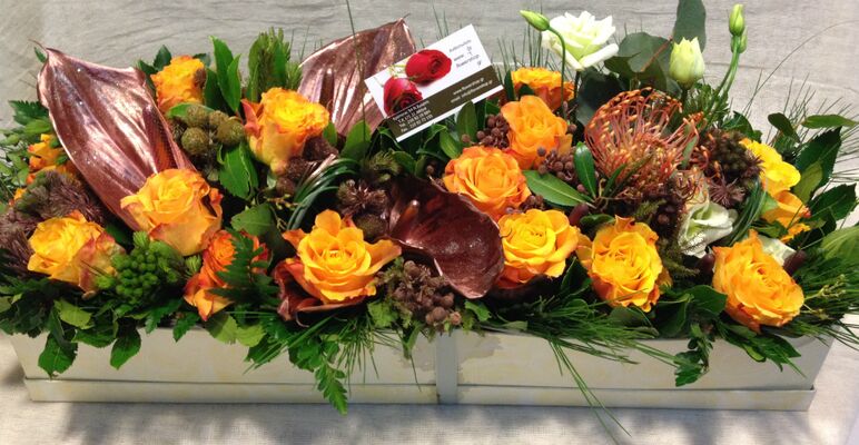 Σύνθεση λουλουδιών σε κουτί